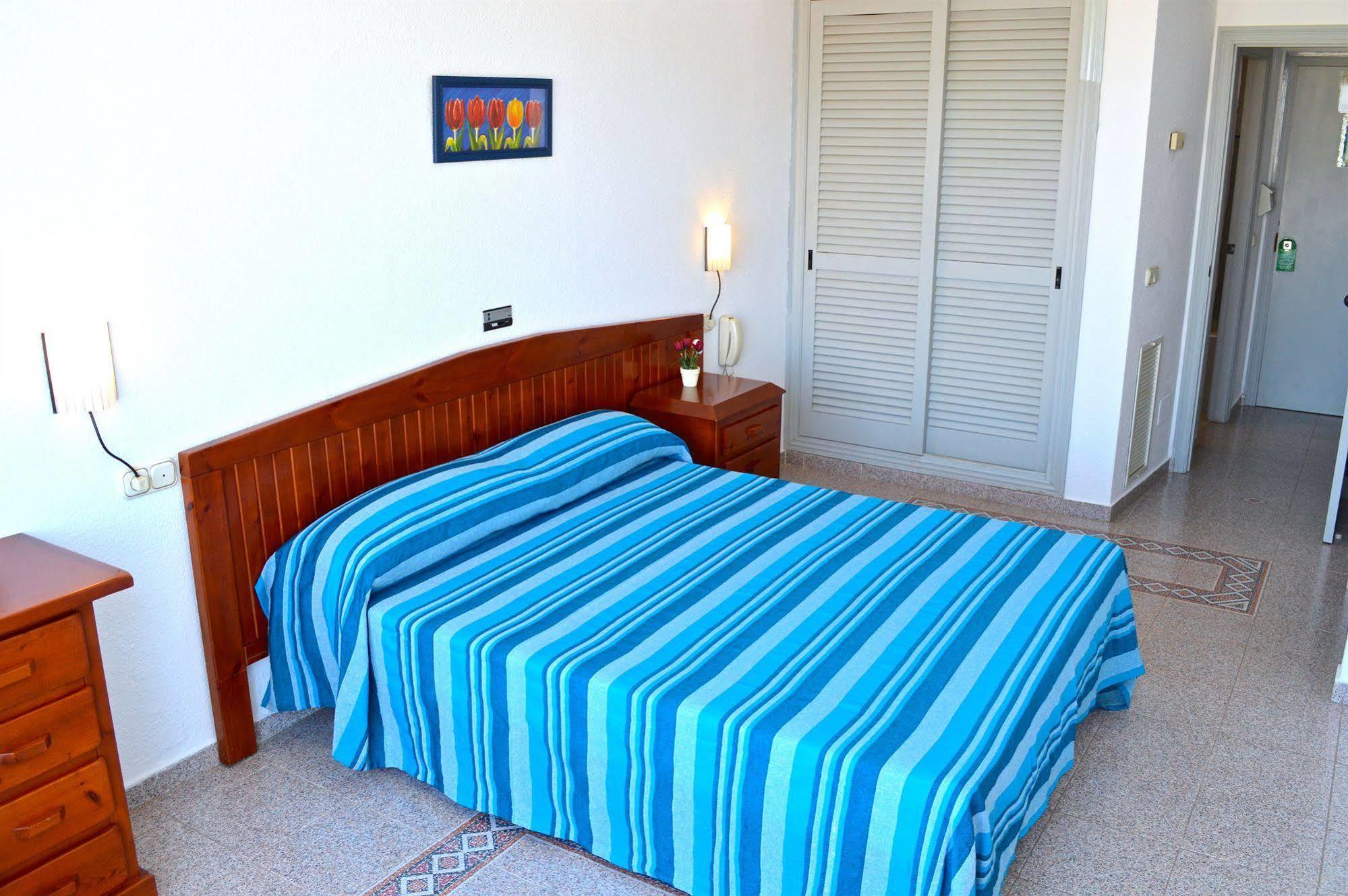 Hostal Molins Park Ибиса Екстериор снимка